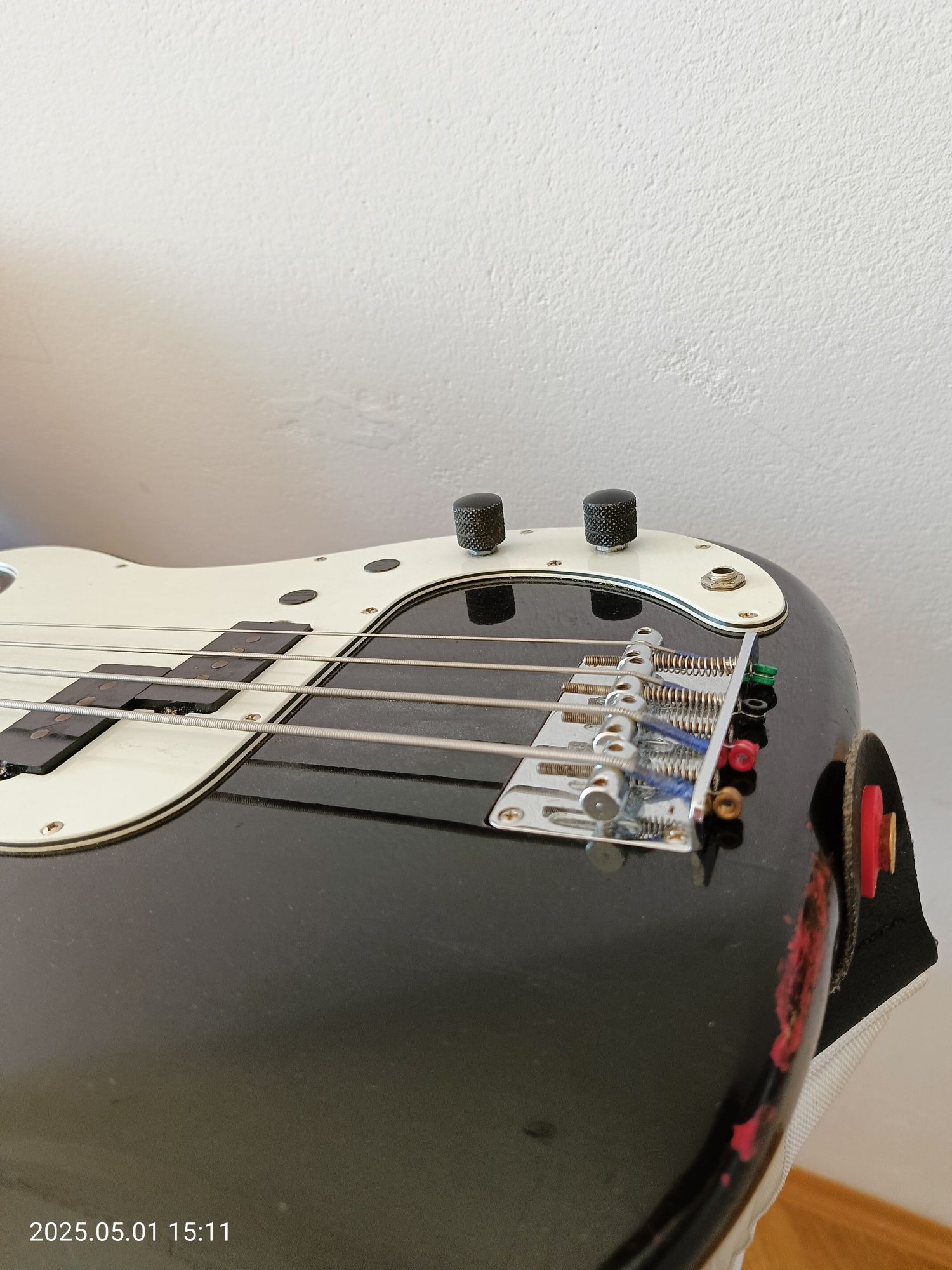 Gitara basowa Hohner Professional Precision Bass Fretless (bezprogowa)