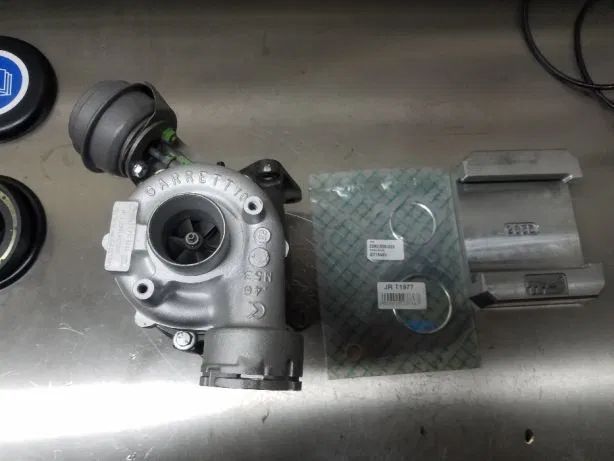 Turbina TurboSprężarka Audi a4 a6 a8 Skoda Volkswagen Passat 2.5 tdi