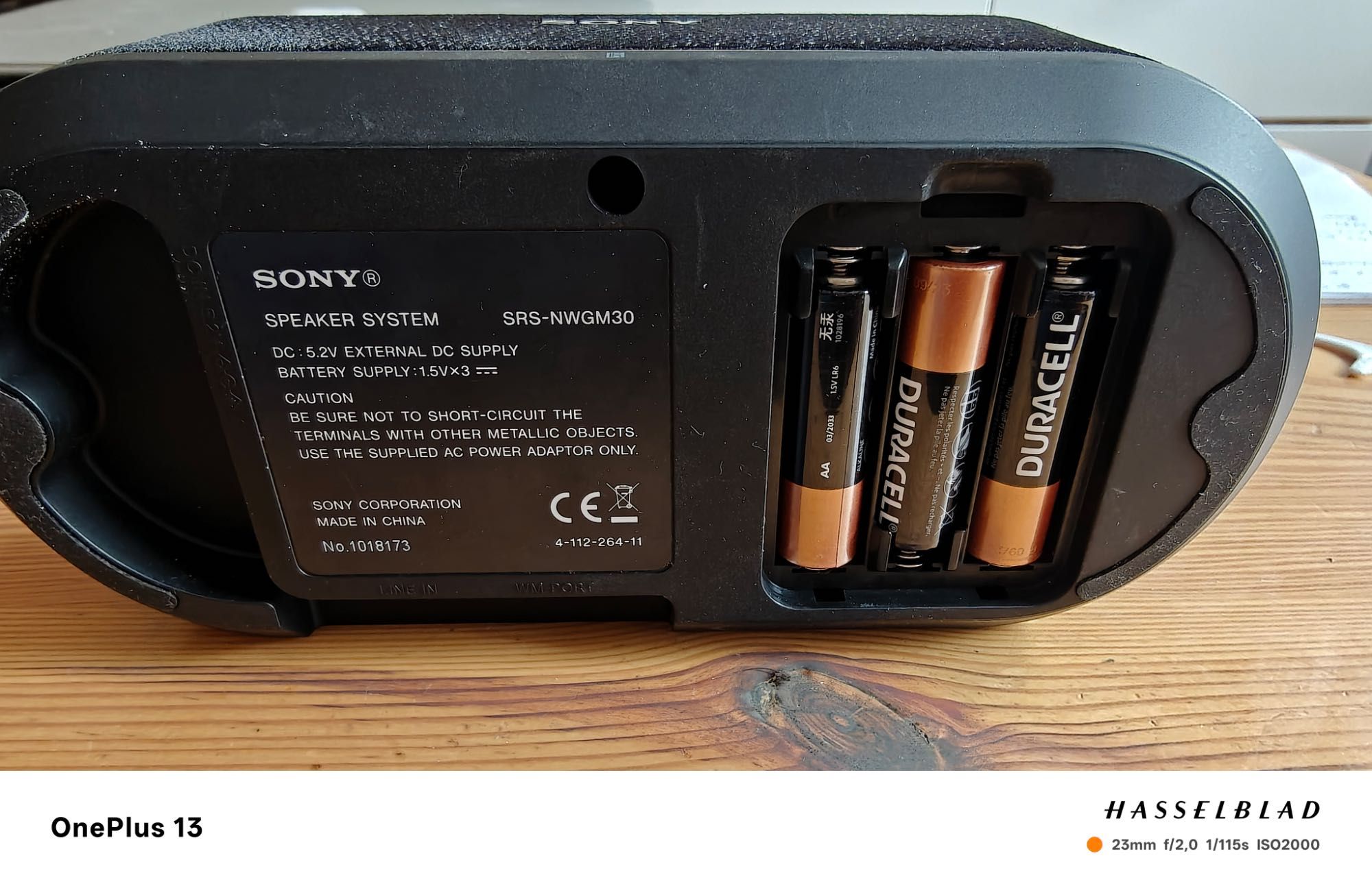 Sony MP3 NWZ-A826 8GB + Sony SRS-NWGM30