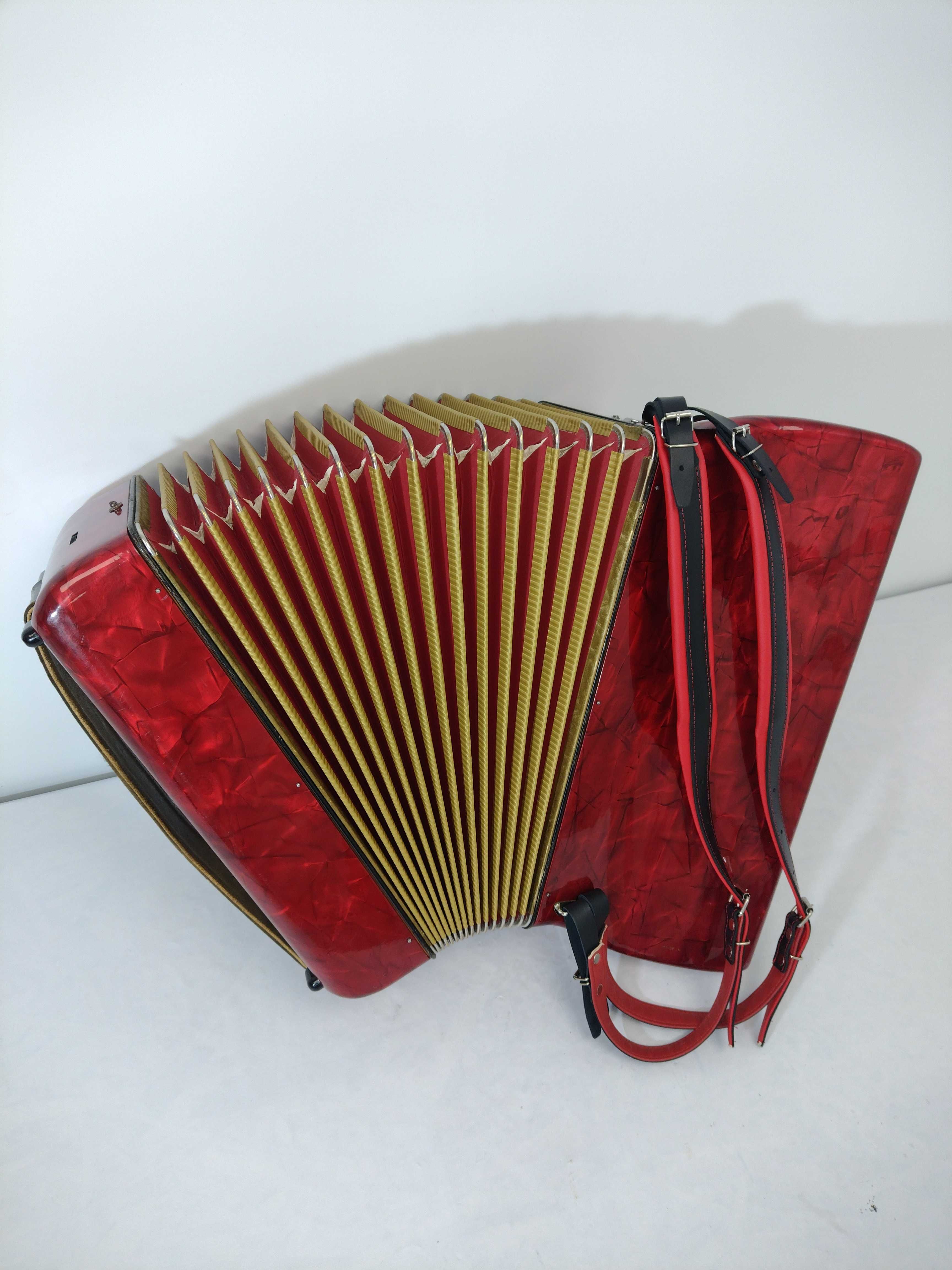 Akordeon Hohner Tanngo IIM ,96 basów,trzy chóry,bdb stan zamiana !!!
