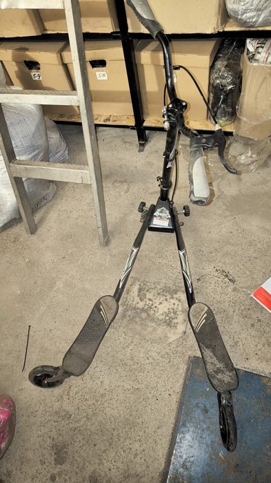 Продам самокат інерційний