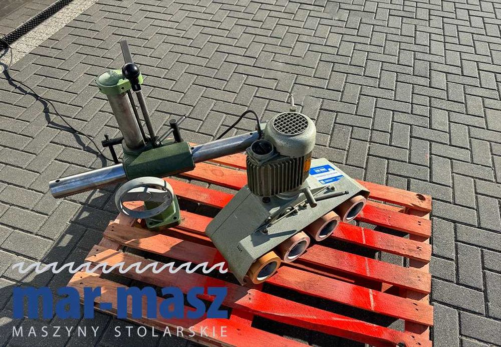 Posuw mechaniczny 4-rolkowy