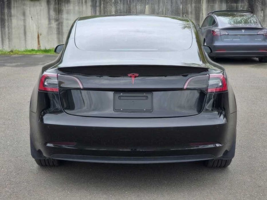 Tesla Model 3 Performance      2021