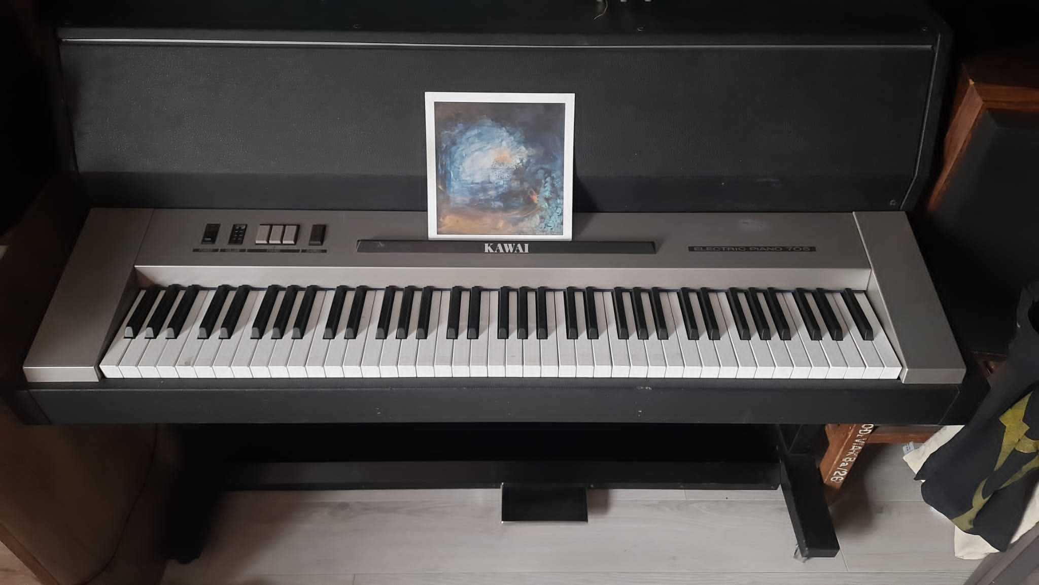 Pianino Kawai 705 elektryczno akustyczne 1980 rok Vintage