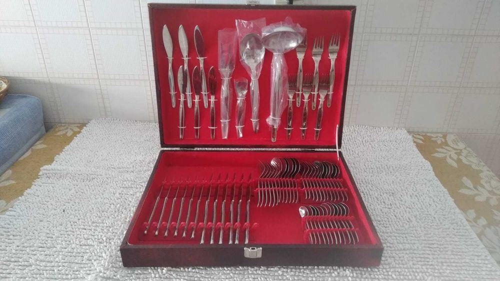 Faqueiro completo (6 pessoas) NOVO