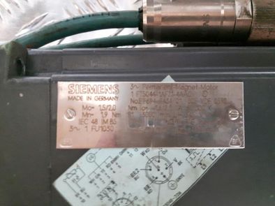 Silnik servo. Serwo motor. 1FT 5044 1Af71 4AA0. cnc przekładnia