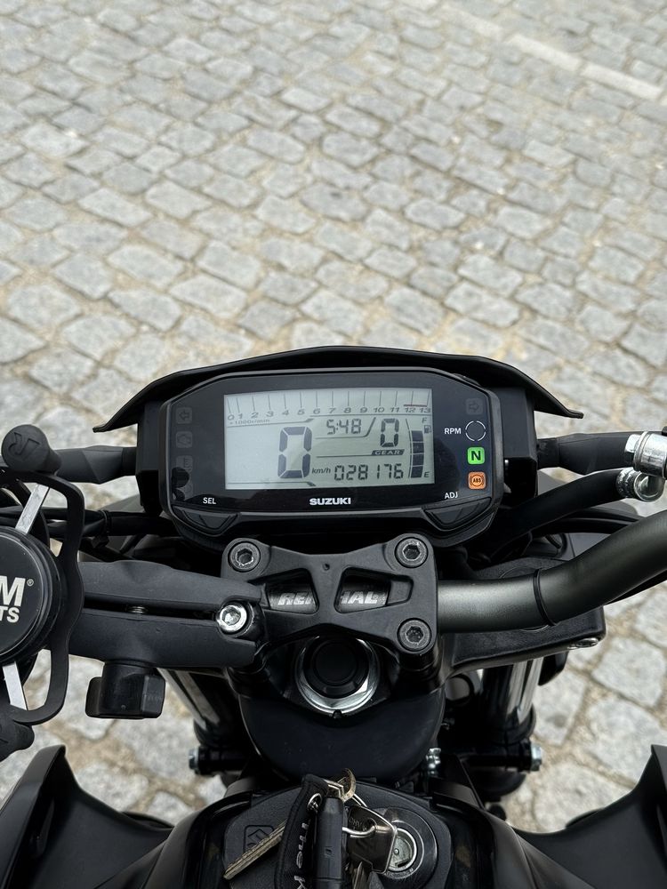 Gsx-s 125 como nova
