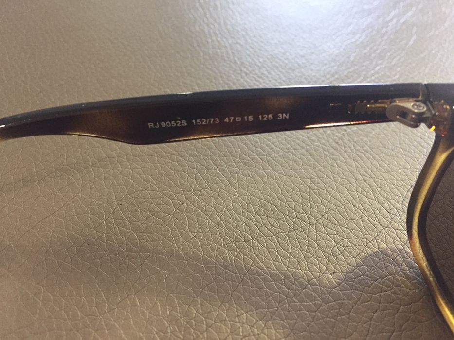 Oculos de sol em excelente estado, qualidade