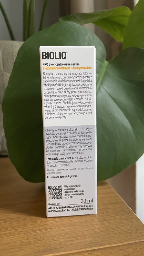 Bioliq Skoncentrowane serum z fotostabilną witaminą C i niacynamidem
