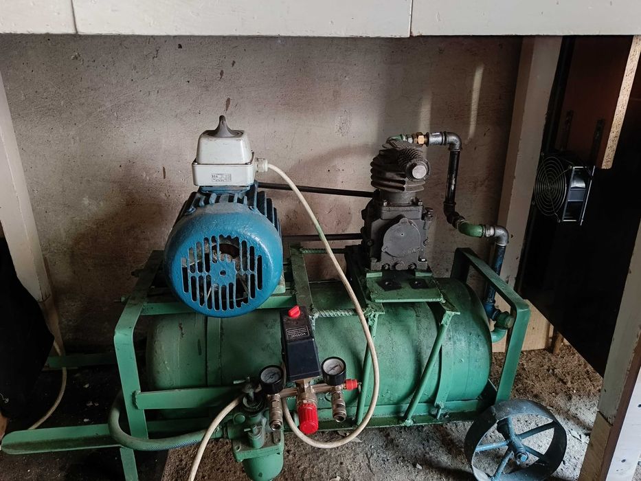 Kompresor 50L z silnikiem trójfazowym – sprawny, gotowy do pracy