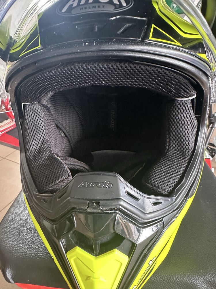 Airoh Commander XXL FLUO