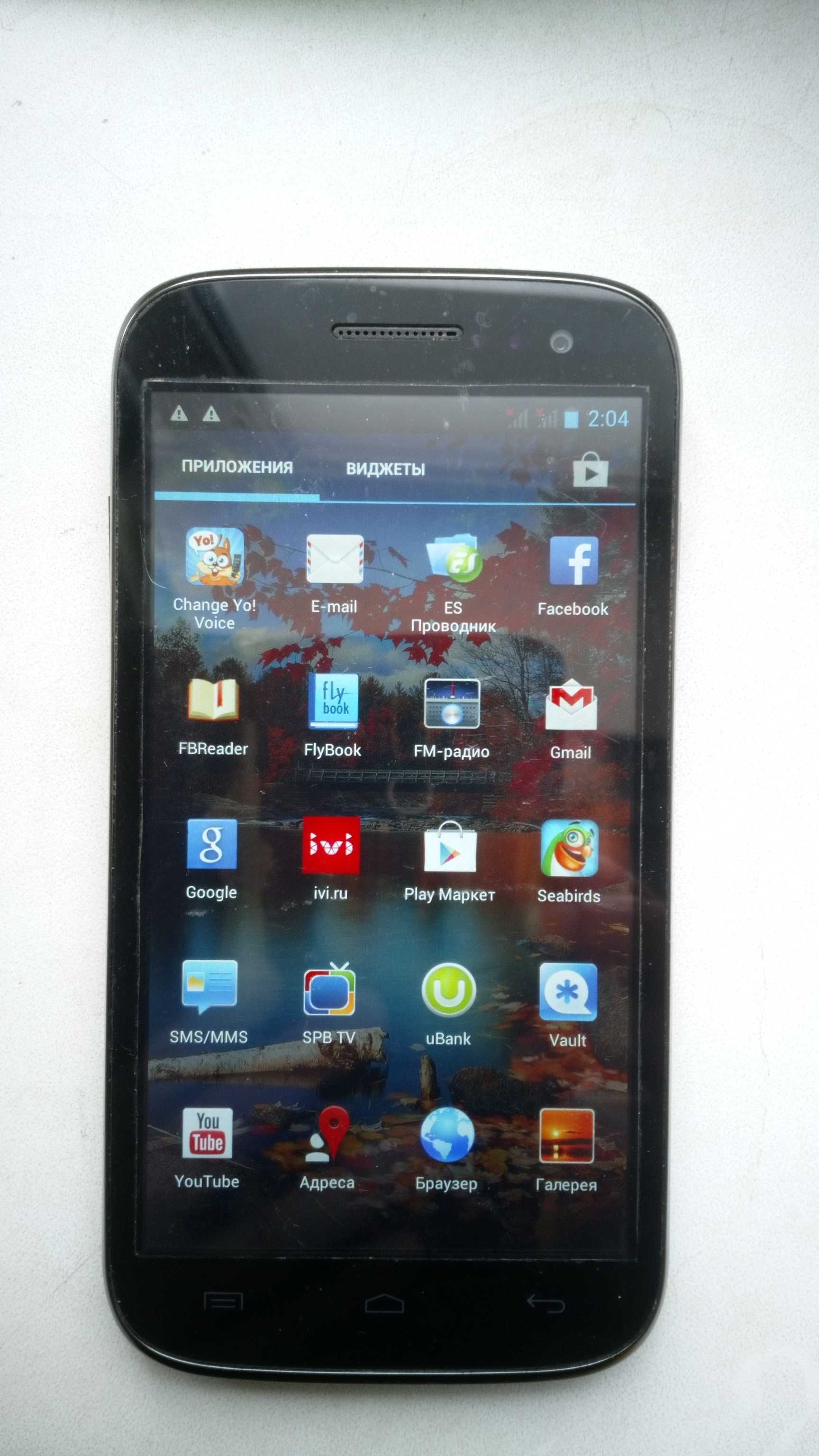 Смартфон Fly IQ451 Quattro