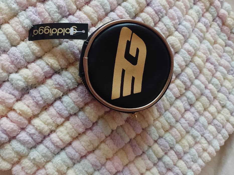 Czarno - złoty, okrągły portfel, portmonetka