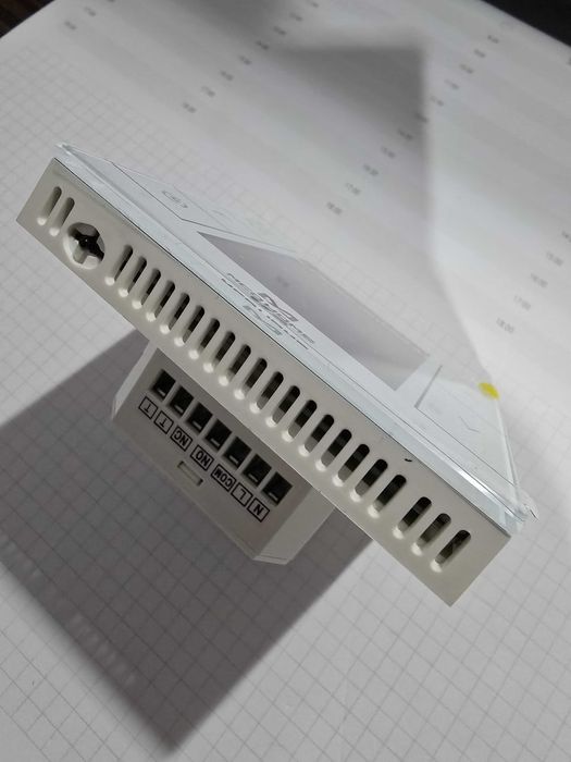 termostat do sterownaia ogrzewaniem Zwave, Fibaro MH7-EH