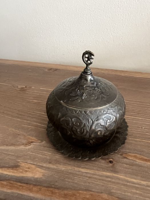 Turecka cukiernica srebro plater Stylovy przedmiot vintage