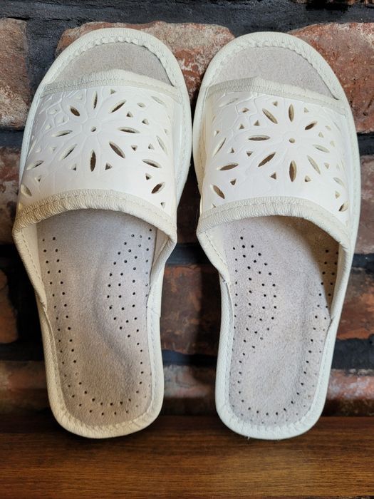 Kapcie damskie-skóra naturalna 39,40.