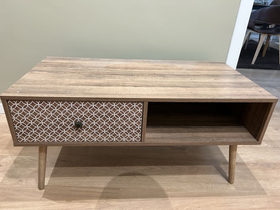 Mesa de centro em madeira