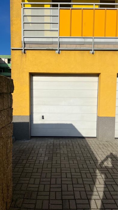 Garaż do wynajęcia ocieplony w bloku mieszkalnym