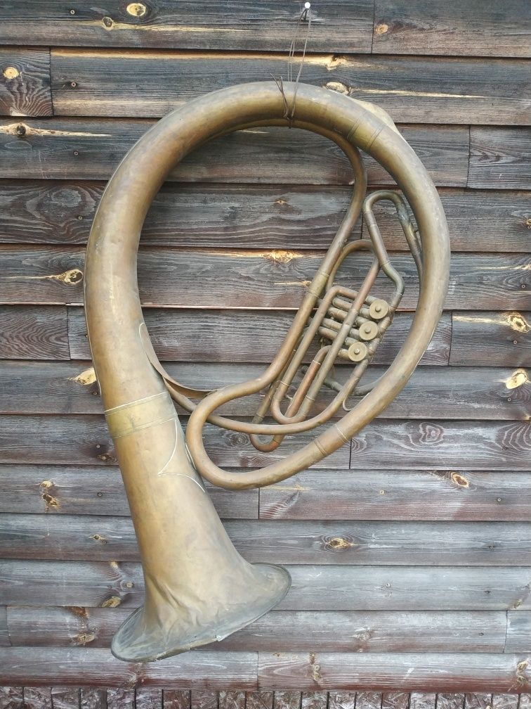 Zabytkowy instrument mosiężny 1m róg tuba waltornia dekoracja rekwizyt