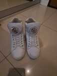 Guess sneakersy biale niskie logo zlote cyrkonie suwaj ma boku