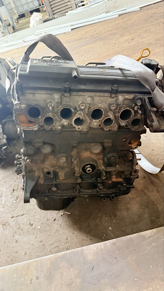 Bloco e cabeça do motor Kia sportage 2.0 td ano 1999