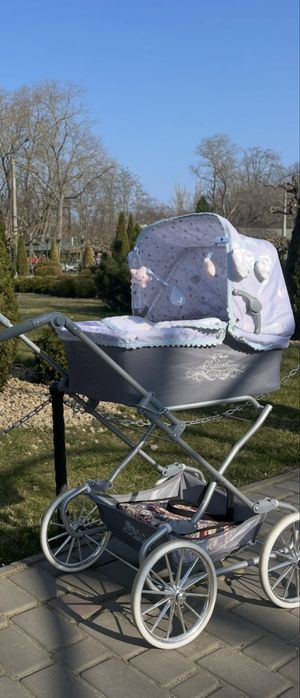 Візочок для ляльки