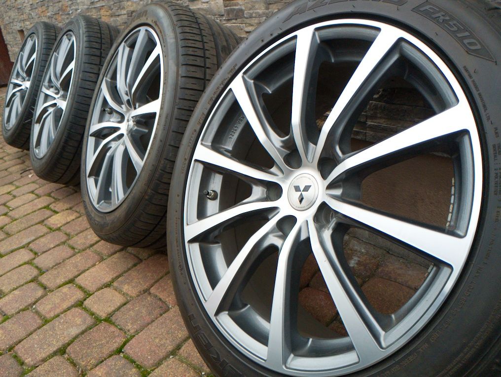 koła 19 cali Mitsubishi Outlander 5×114.3 ET40 opony 245/45/19