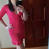 Czerwona piękna sukienka