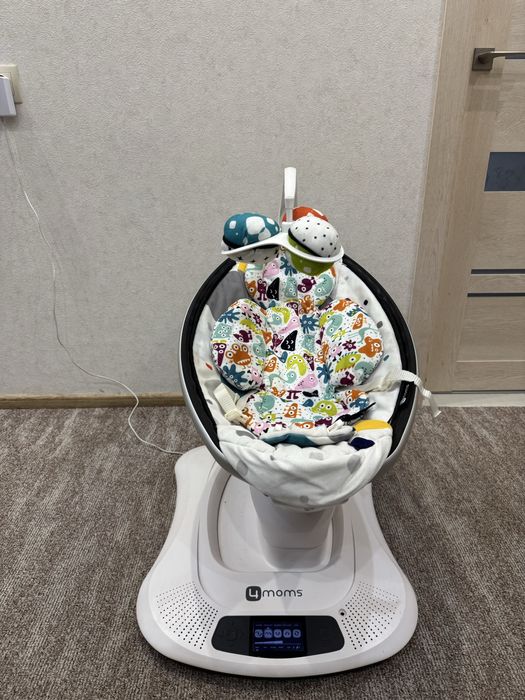 Електронна гойдалка 4moms MamaRoo