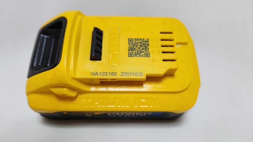 100% Оригинал Акумулятор батарея Dewalt з США DCB P520 POWER STARK