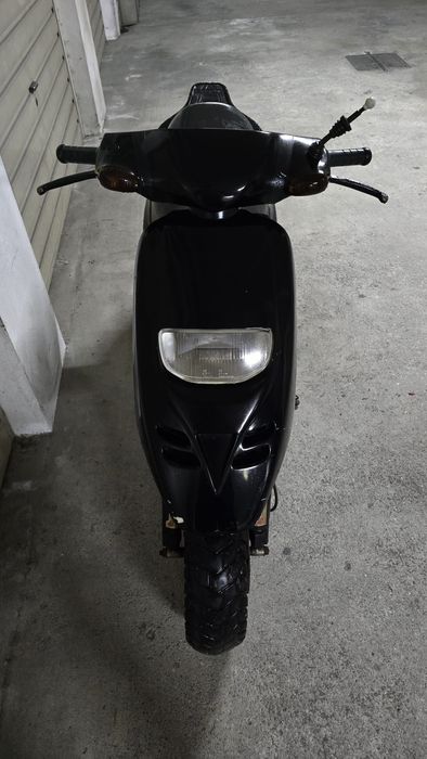 Vendo esta scooter motor colada