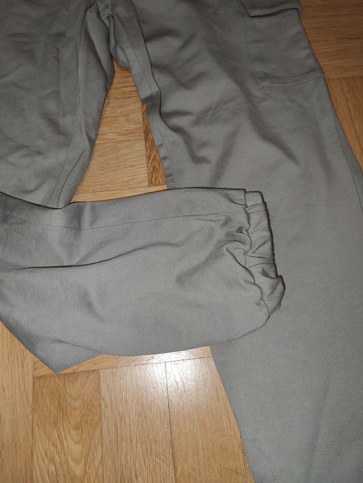 Spodnie typu cargo, dresy rozmiar 38