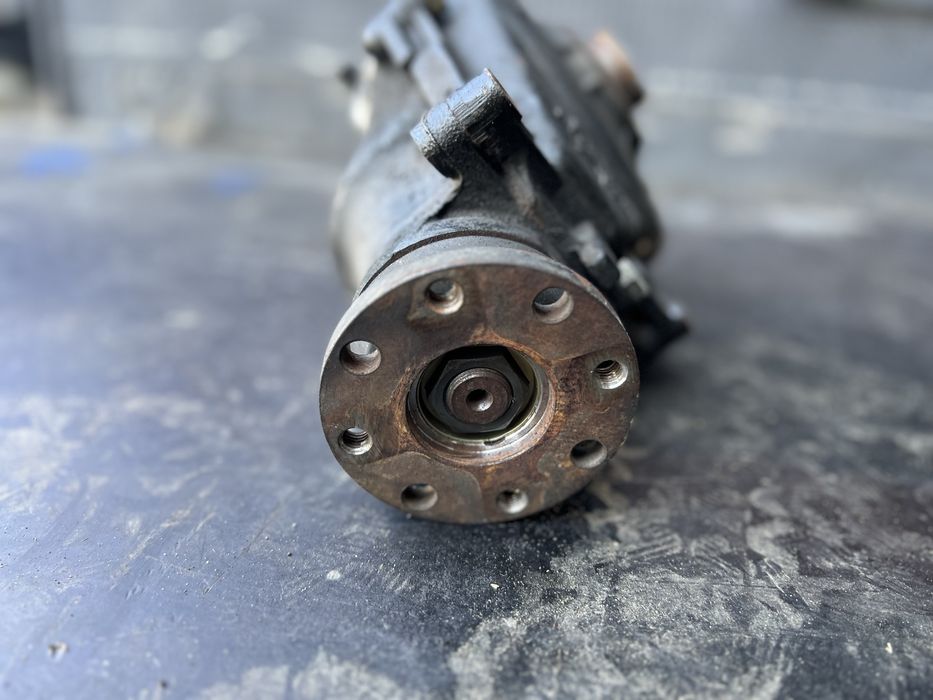 Передній Редуктор БМВ Е46 М54 2.5xi 3.23 Передний Редуктор Е83 3.0sd