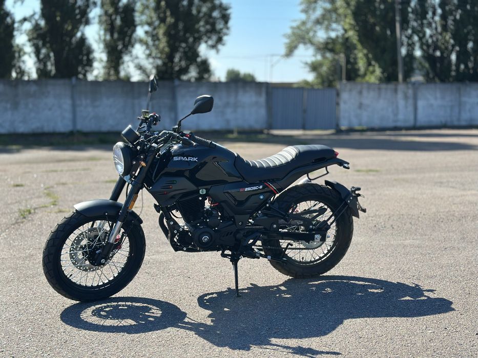 Мотоцикл Scrambler Spark sp250