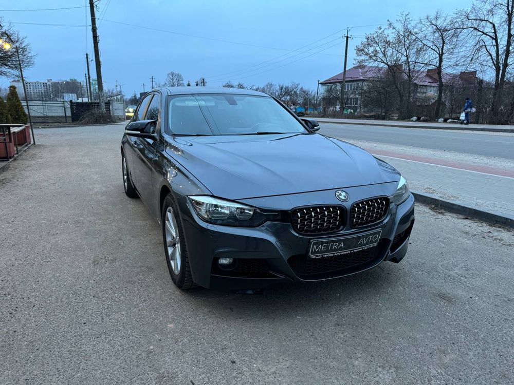 BMW 320I 2016 рік