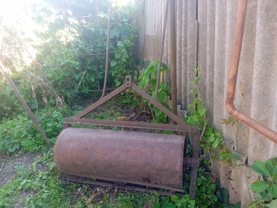 Каток ручной металлический