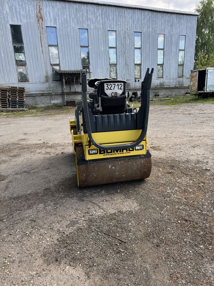 Продам дорожній каток Bomag BW120AD-4