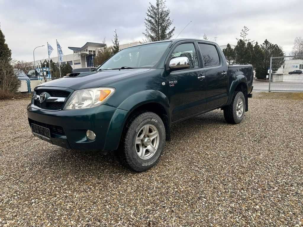 Бампер TOYOTA Hilux N10 розборка запчастини шрот Тойота хайлюкс н10