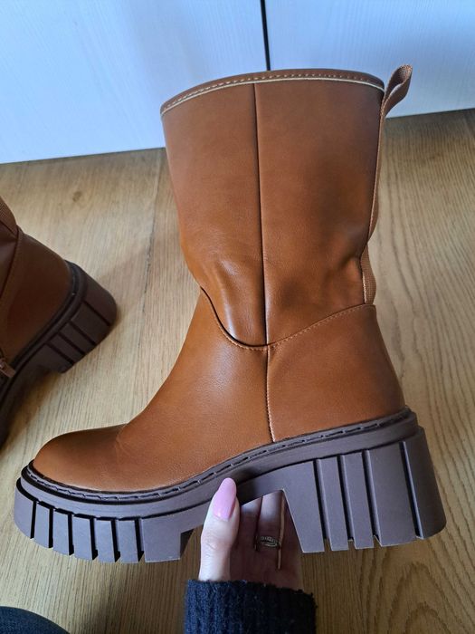 Botki 39 SDS przepiękne