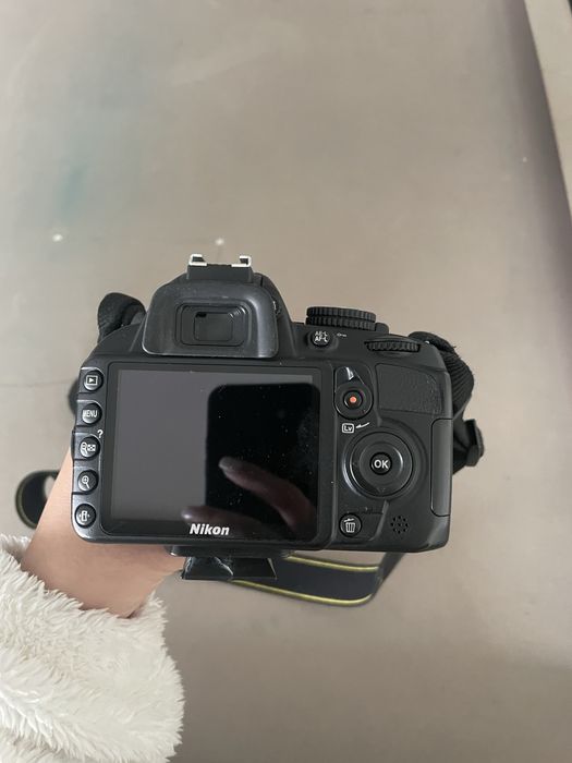 Camara Nikon D5100 com lente Tamron 18-200mm