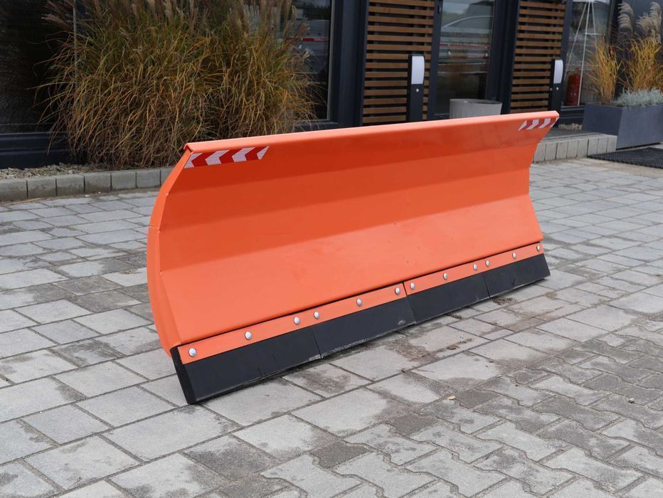 Pług Do Śniegu Lekki 1,5m - 3,0m Euroramka EURO TUZ Mailleux Odśnieżny