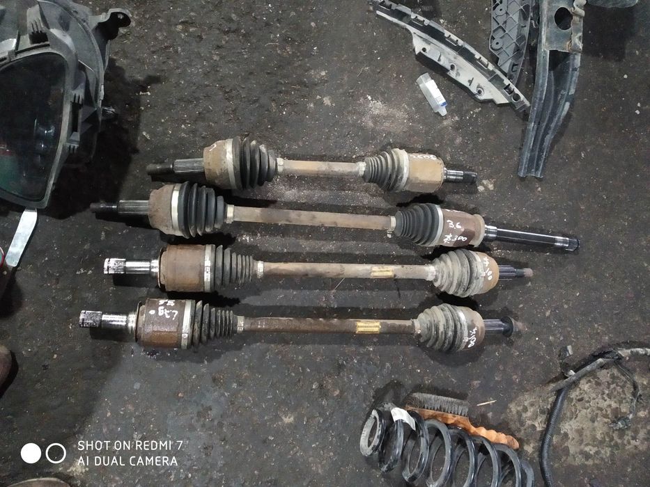 jeep grand Cherokee 11-usa привод полуось передні