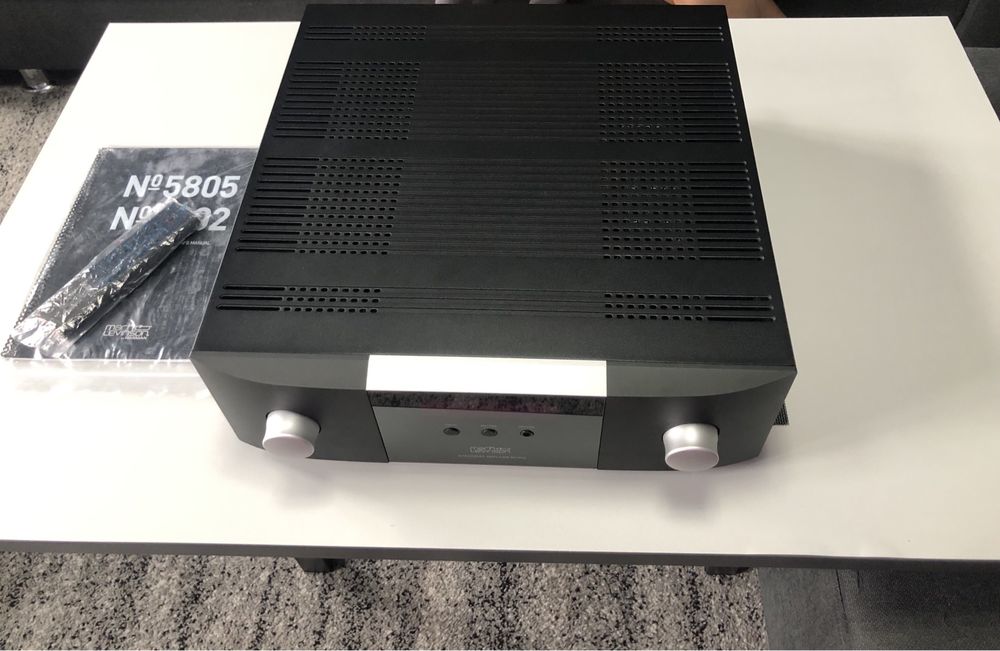Wzmacniacz Mark Levinson