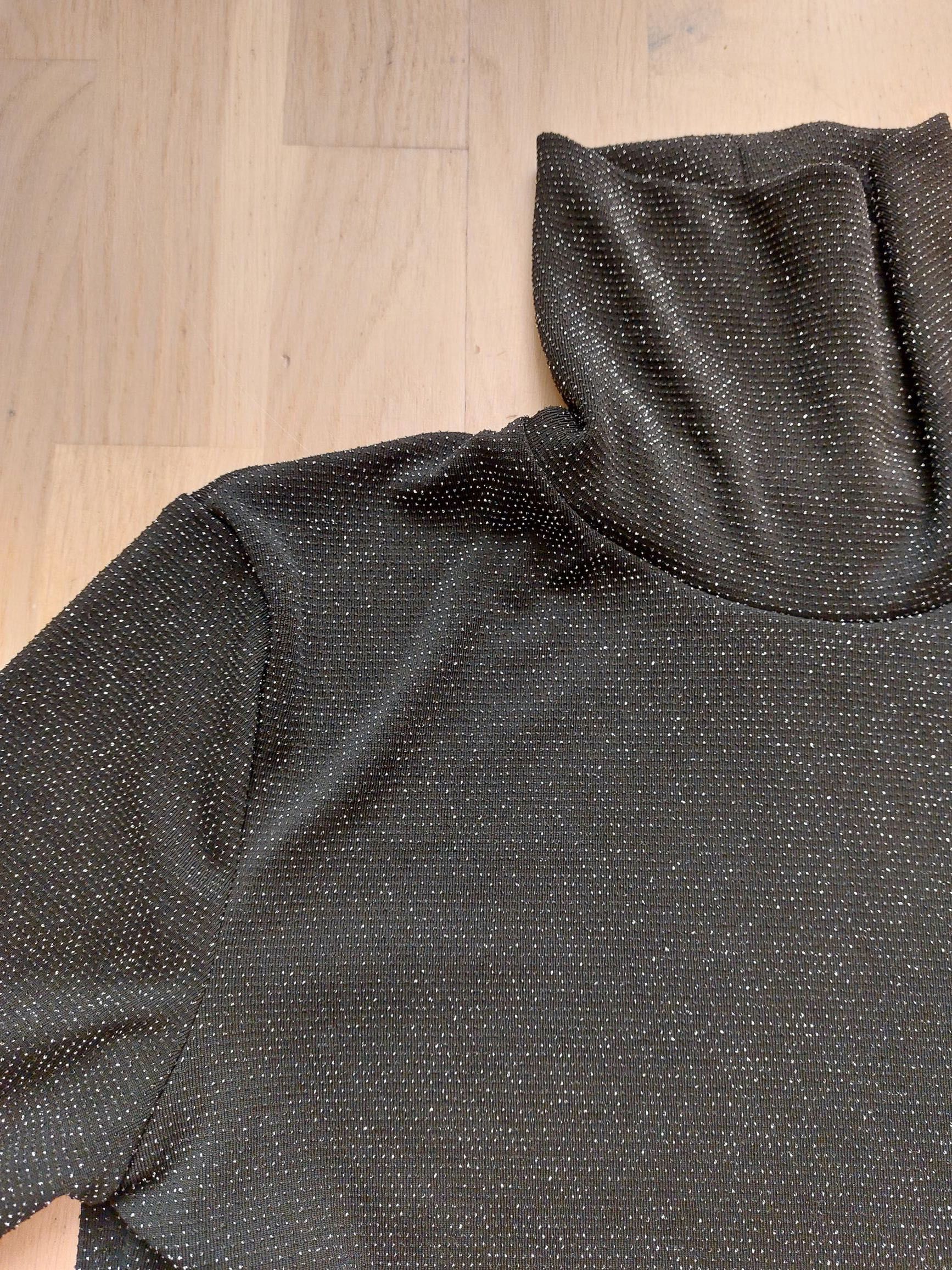 bluzka / cienki sweter / golf damski M czarny ze srebrem