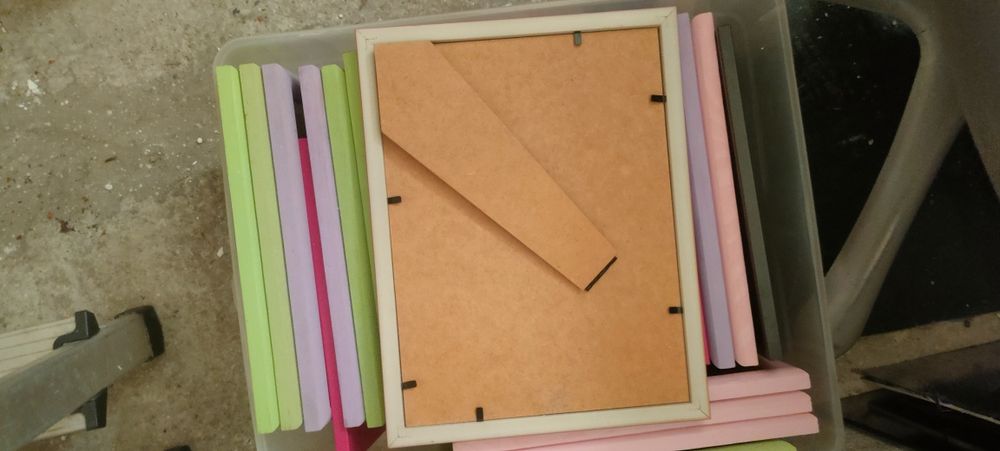 Ramki na zdjęcie, nowe, stan idelany.