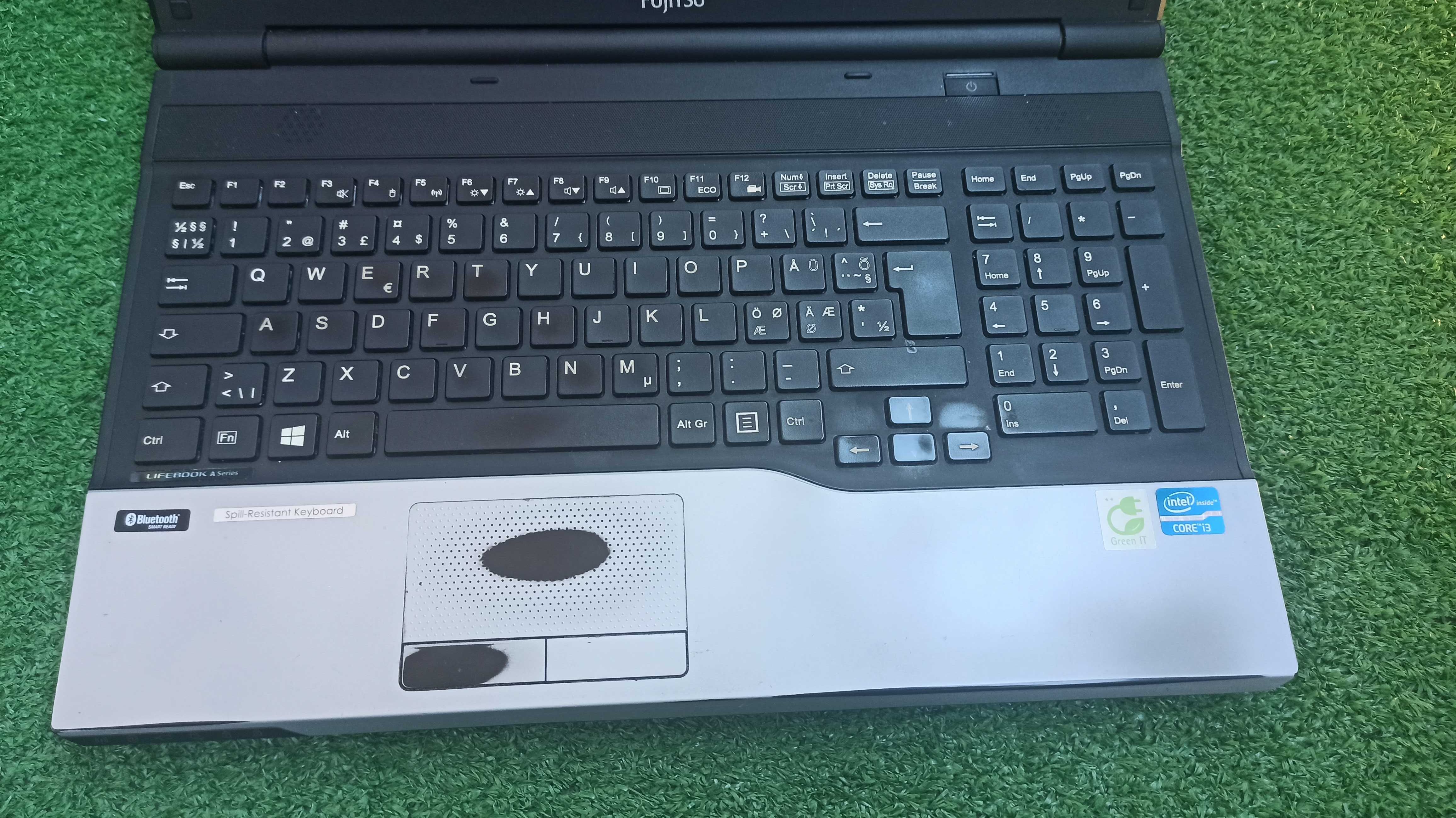 Laptop Fujitsu A532