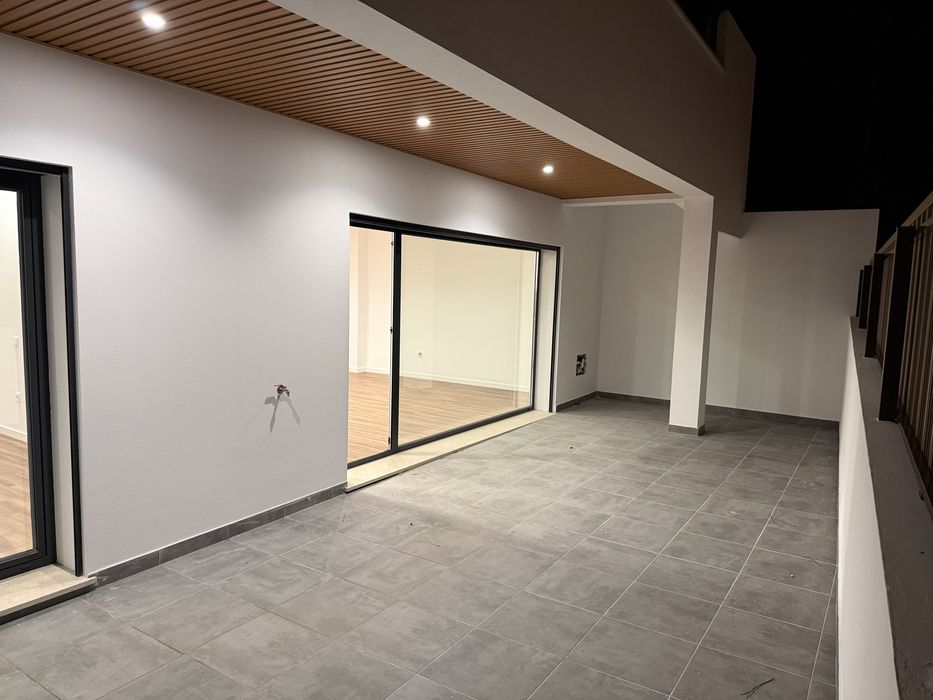 Apartamento novo T1+1 (2 quartos)