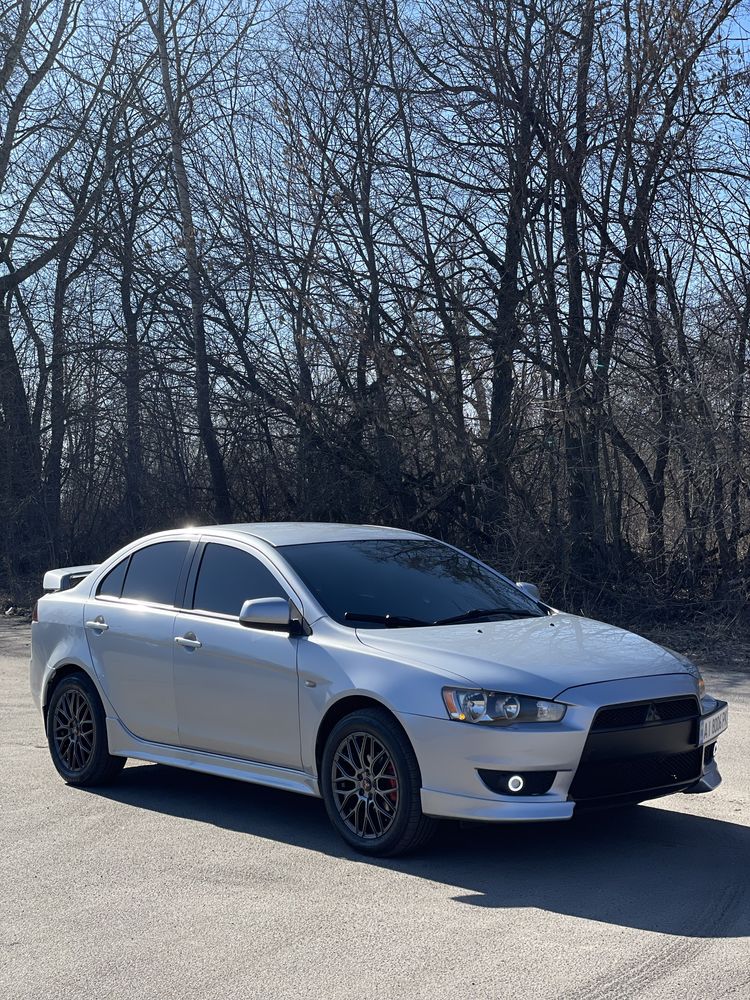 mitsubishi lancer x 2.0