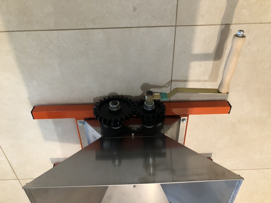 Дробилка для винограда