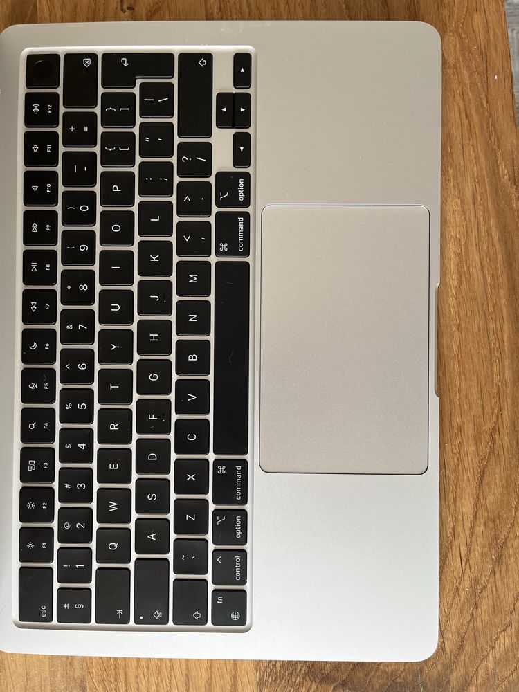 Apple MacBook Air 2024 13,6" M3 16GB RAM 512GB Srebrny